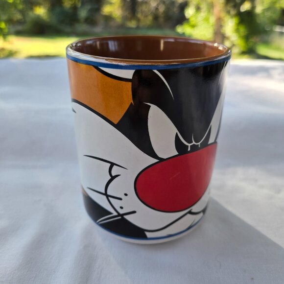 1998 Looney Tunes Sylvester Mug Ceramic Wrap Around Design Mug - Picture 1 of 7